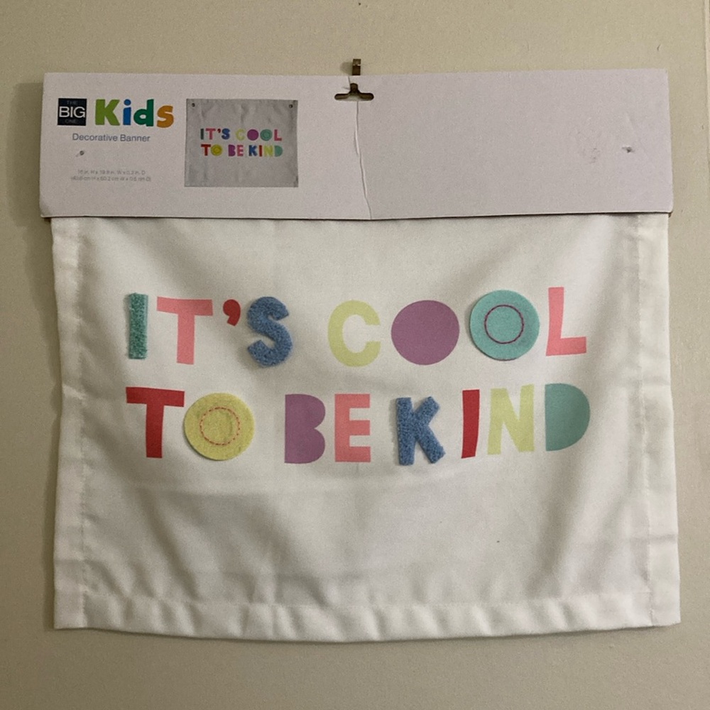 IT’ COOL TO BE KIND BANNER